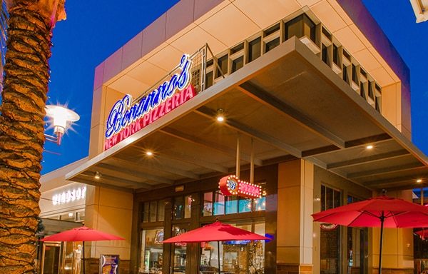 Bonannos New York Pizzeria storefront at Downtown Summerlin