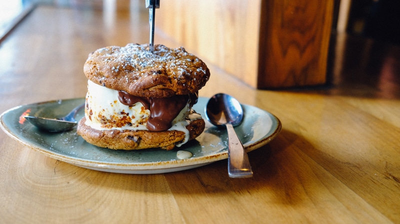 Nutella cookie sandwich at Public School 702